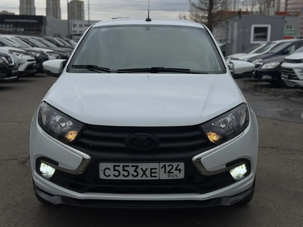 Седан ВАЗ (LADA) Granta 2023 года, 909000 рублей, Красноярск