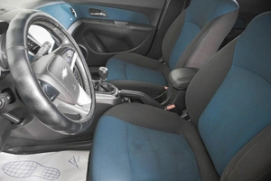 Хетчбэк Chevrolet Cruze 2012 года, 659000 рублей, Кемерово