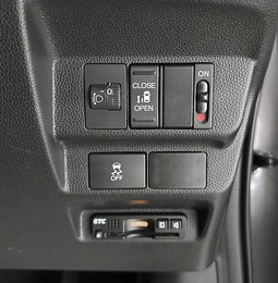 Минивэн Honda Freed+ 2018 года, 1427000 рублей, Красноярск