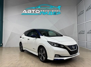 Хетчбэк Nissan Leaf 2018 года, 1799000 рублей, Красноярск