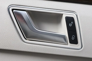 Седан Mercedes-benz E-класс 2014 года, 2149000 рублей, Новосибирск