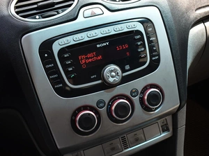 Хетчбэк Ford Focus 2009 года, 695000 рублей, Краснодар