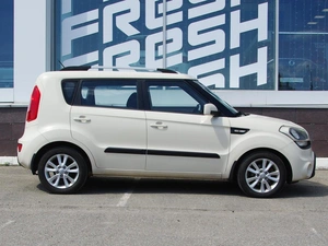 Хетчбэк Kia Soul 2012 года, 1050000 рублей, Владимир
