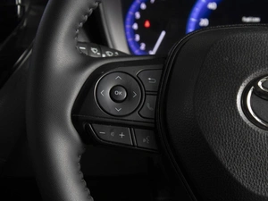 Универсал Toyota Corolla 2019 года, 1705000 рублей, Омск