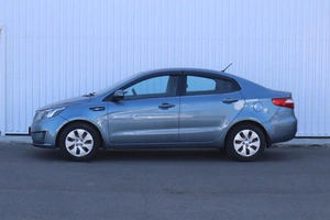 Седан Kia Rio 2014 года, 840000 рублей, Брянск