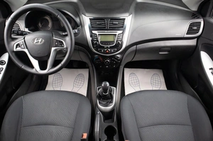 Седан Hyundai Solaris 2011 года, 809000 рублей, Оренбург