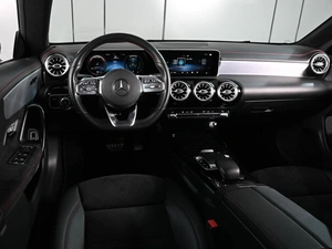 Седан Mercedes-benz CLA-класс 2019 года, 2990000 рублей, Ростов-на-Дону