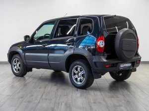 Внедорожник Chevrolet Niva 2016 года, 619000 рублей, Саратов