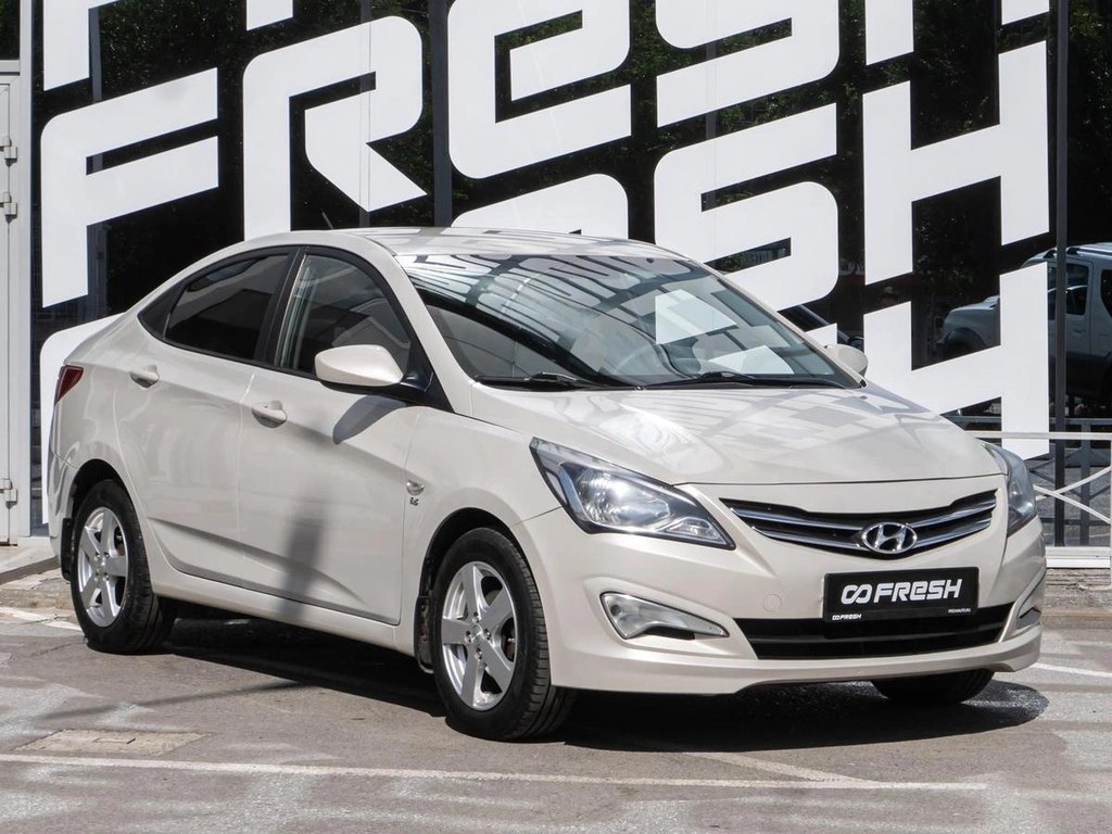 Седан Hyundai Solaris 2015 года, 1079000 рублей, Волгоград