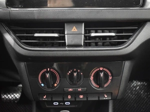 Лифтбек Volkswagen Polo 2021 года, 1463900 рублей, Казань