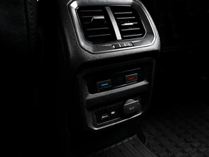 Внедорожник Volkswagen Tiguan 2020 года, 2339000 рублей, Тюмень