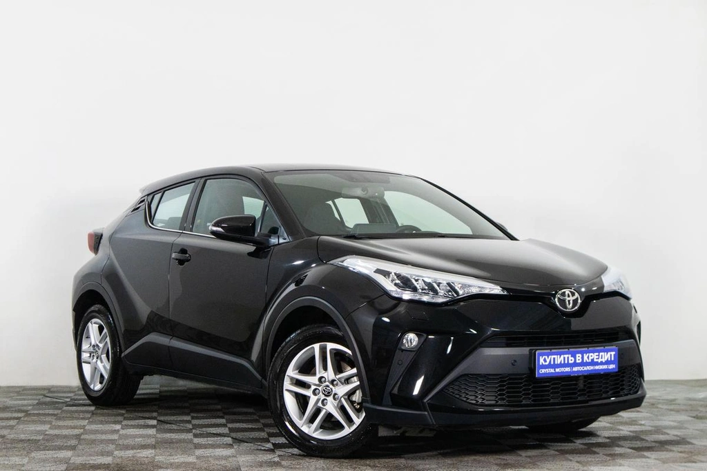 Внедорожник Toyota C-HR 2019 года, 2969000 рублей, Сургут