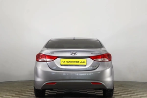 Седан Hyundai Elantra 2012 года, 979000 рублей, Пермь