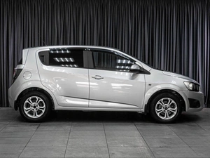 Хетчбэк Chevrolet Aveo 2012 года, 689000 рублей, Тюмень