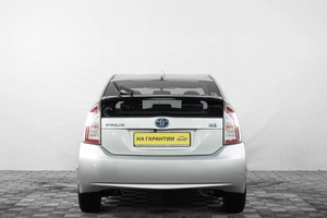 Лифтбек Toyota Prius 2012 года, 1049000 рублей, Кемерово