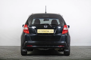 Хетчбэк Honda Fit 2012 года, 899000 рублей, Томск