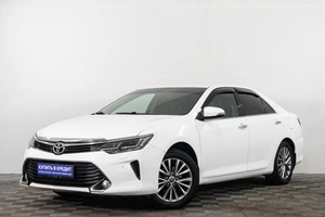 Седан Toyota Camry 2016 года, 2419000 рублей, Сургут
