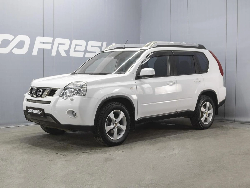 Внедорожник Nissan X-Trail 2013 года, 1520000 рублей, Омск