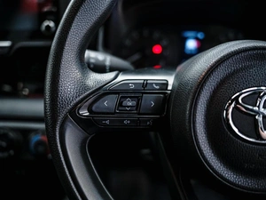 Хетчбэк Toyota Yaris 2021 года, 1150000 рублей, Красноярск