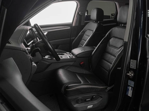 Внедорожник Volkswagen Touareg 2021 года, 5999000 рублей, Тюмень