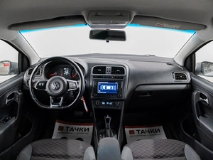 Седан Volkswagen Polo 2019 года, 1299000 рублей, Красноярск