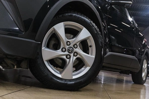 Внедорожник Toyota C-HR 2017 года, 2119000 рублей, Новокузнецк