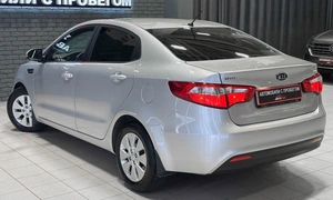Седан Kia Rio 2011 года, 930000 рублей, Красноярск