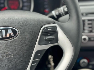 Седан Kia Rio 2016 года, 1019000 рублей, Ижевск