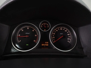 Универсал Opel Astra 2009 года, 599000 рублей, Воронеж