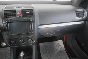 Хетчбэк Volkswagen Golf 2008 года, 929000 рублей, Кемерово