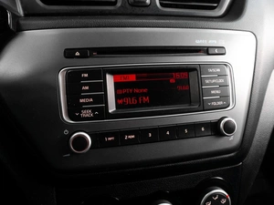 Хетчбэк Kia Rio 2015 года, 1079000 рублей, Тюмень