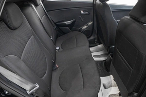 Хетчбэк Kia Rio 2017 года, 989000 рублей, Барнаул