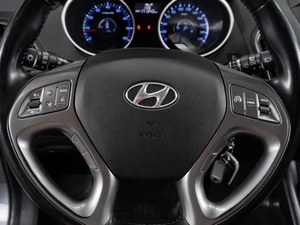 Внедорожник Hyundai ix35 2015 года, 1432998 рублей, Тюмень