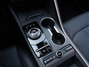 Седан Kia K5 2020 года, 2999000 рублей, Саратов