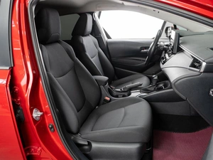 Седан Toyota Corolla 2020 года, 2250000 рублей, Тюмень