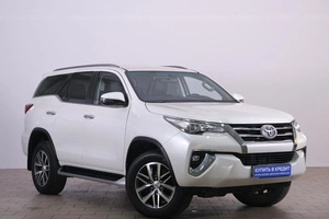 Внедорожник Toyota Fortuner 2019 года, 4299000 рублей, Омск
