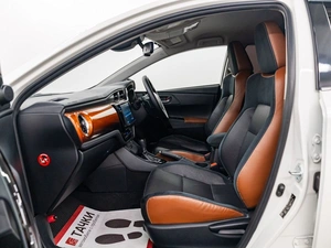Хетчбэк Toyota Auris 2016 года, 1455000 рублей, Красноярск