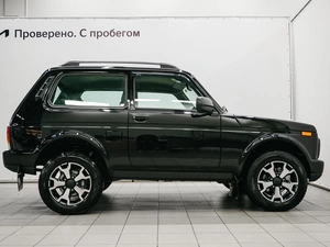 Внедорожник ВАЗ (LADA) Niva Legend 2022 года, 940000 рублей, Красноярск