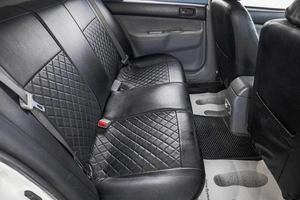 Седан Mitsubishi Lancer 2004 года, 399000 рублей, Барнаул