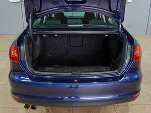Седан Volkswagen Jetta 2011 года, 859000 рублей, Воронеж