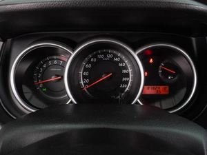 Хетчбэк Nissan Tiida 2011 года, 949000 рублей, Воронеж