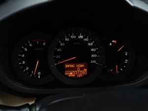 Внедорожник Toyota RAV4 2010 года, 1199000 рублей, Тюмень