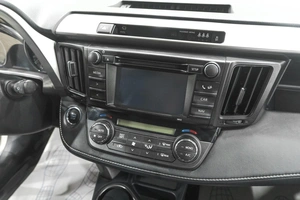 Внедорожник Toyota RAV4 2015 года, 2379000 рублей, Новокузнецк