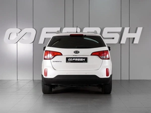 Внедорожник Kia Sorento 2015 года, 2050000 рублей, Красный Пахарь