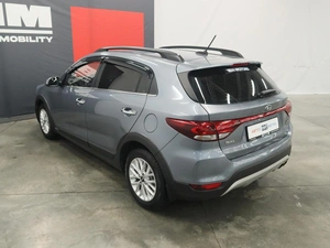 Хэтчбек Kia Rio 2018 года, 1490000 рублей, Курск