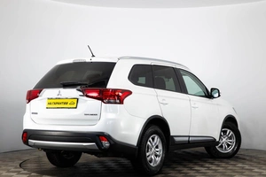 Внедорожник Mitsubishi Outlander 2015 года, 1699000 рублей, Пермь