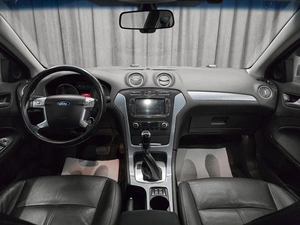 Седан Ford Mondeo 2011 года, 849000 рублей, Красноярск