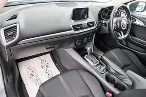 Седан Mazda Axela 2017 года, 1329000 рублей, Красноярск