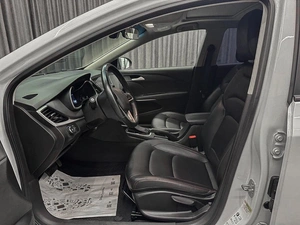 Седан Chevrolet Monza 2020 года, 1250000 рублей, Красноярск
