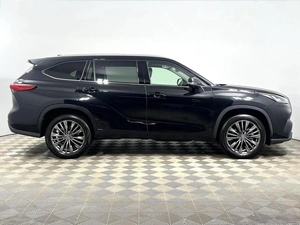Внедорожник Toyota Highlander 2026 года, 5158900 рублей, Казань